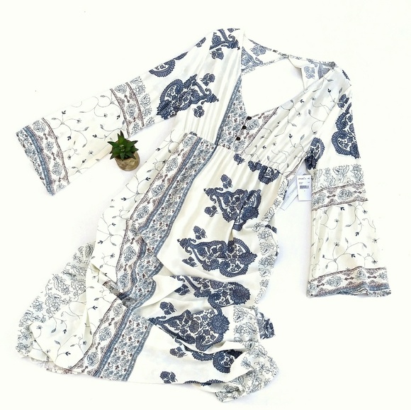 NEW! O'Neill Kansas Boho Open Back Floral Maxi - Picture 2 of 8